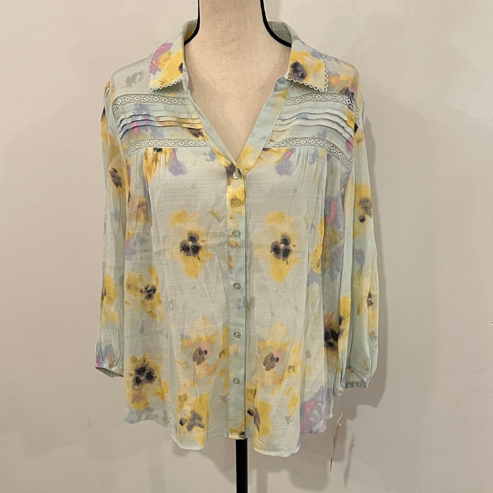 NEW Hope & Harlow XL Watercolour Floral Print Pastel Button-Up Blouse